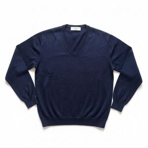 Classic Fairway & Greene Navy V-Neck Sweater